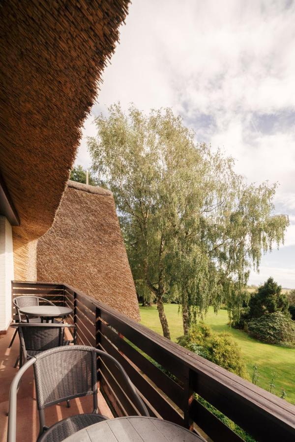 "Reetland" - Haus Hartwig Apartman Tating Kültér fotó