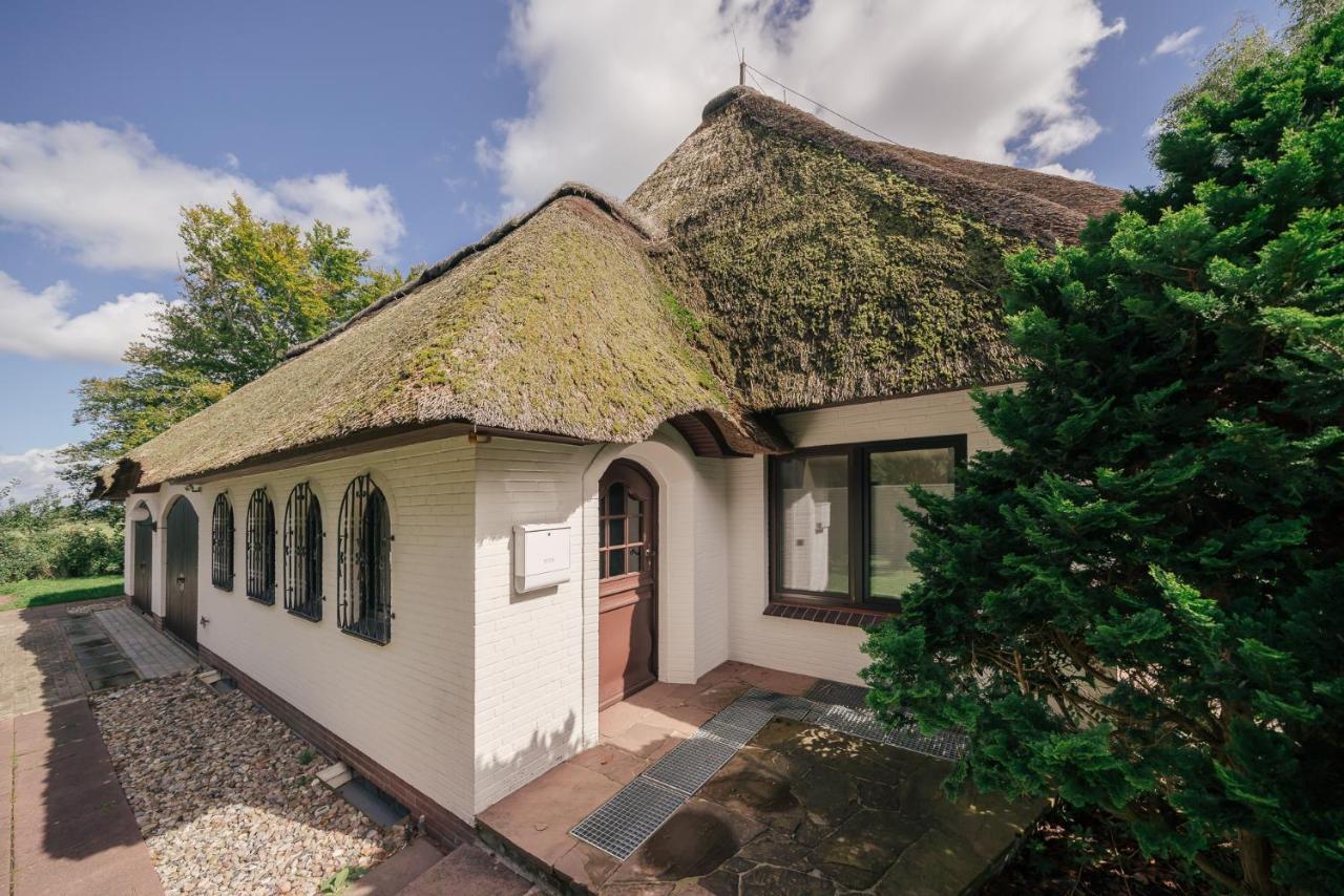 "Reetland" - Haus Hartwig Apartman Tating Kültér fotó